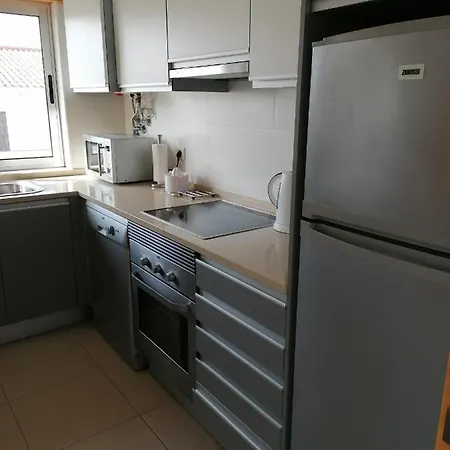 Modern With Sunny South Facing Terrace *