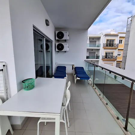 Apartamento Modern With Sunny South Facing Terrace